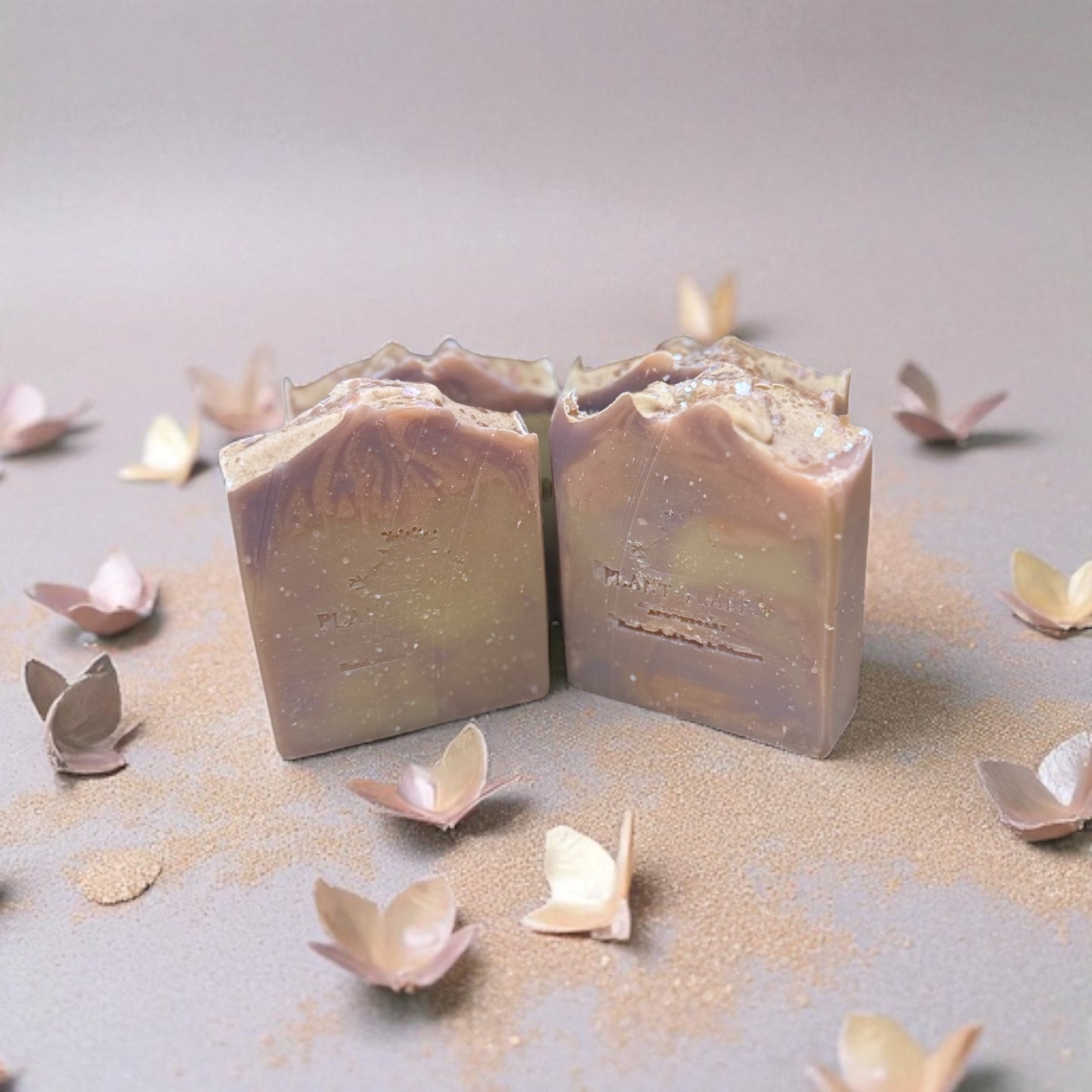 Fantasy Bar – ✨ Fruity glow | Soft, sparkly skin dreams